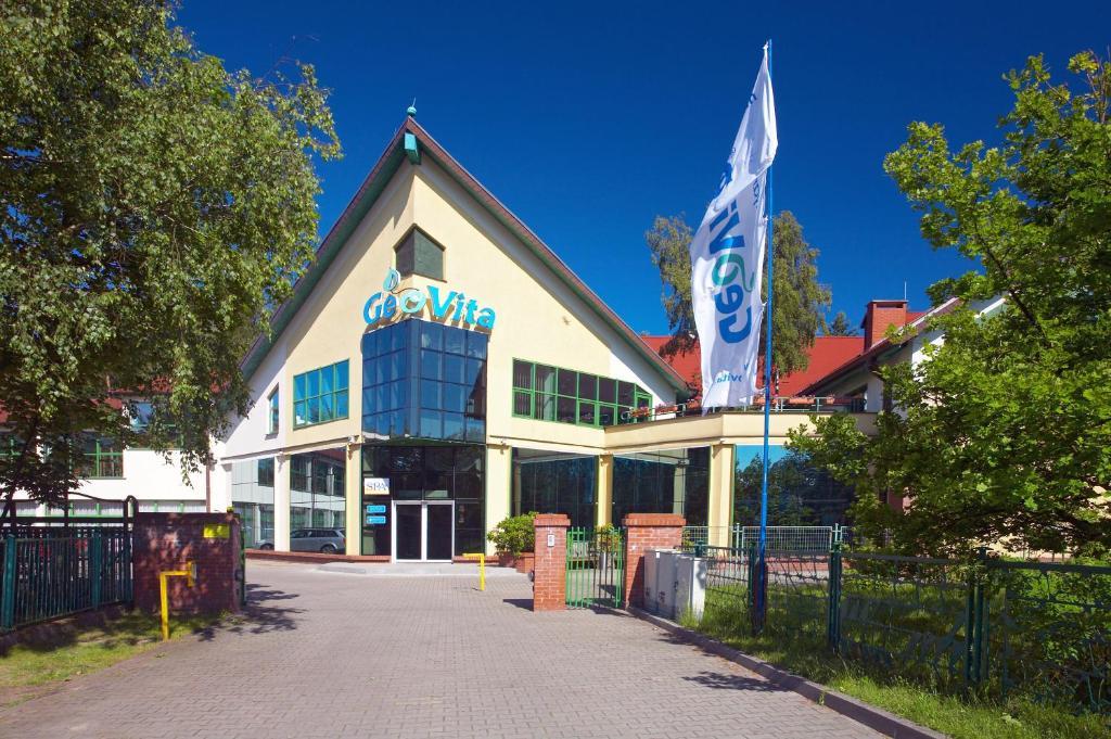 Geovita Домбкі